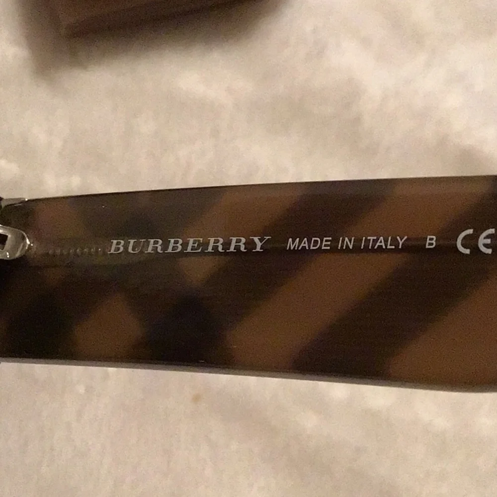 Burberry Sunglasses - Picture 9 of 13